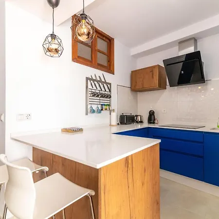 Lovely Cozy 2-bedroom Residential With Patio Benalmadena