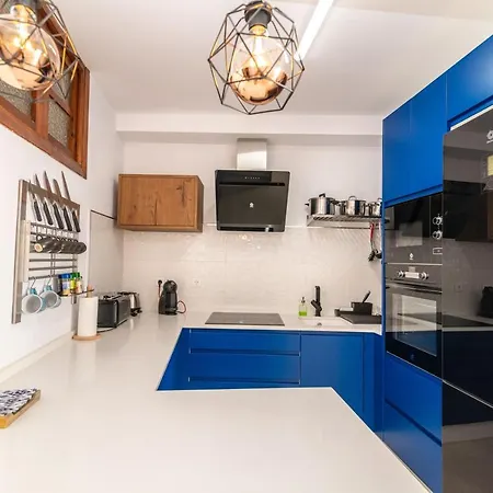Lovely Cozy 2-bedroom Residential With Patio Holiday home Benalmadena